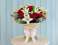 Букет цветов из:  Лилии и Розы в Алексеевка Уфимский район