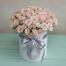 Цветочная композиция из Розы в шляпной коробке в Алексеевка Уфимский район