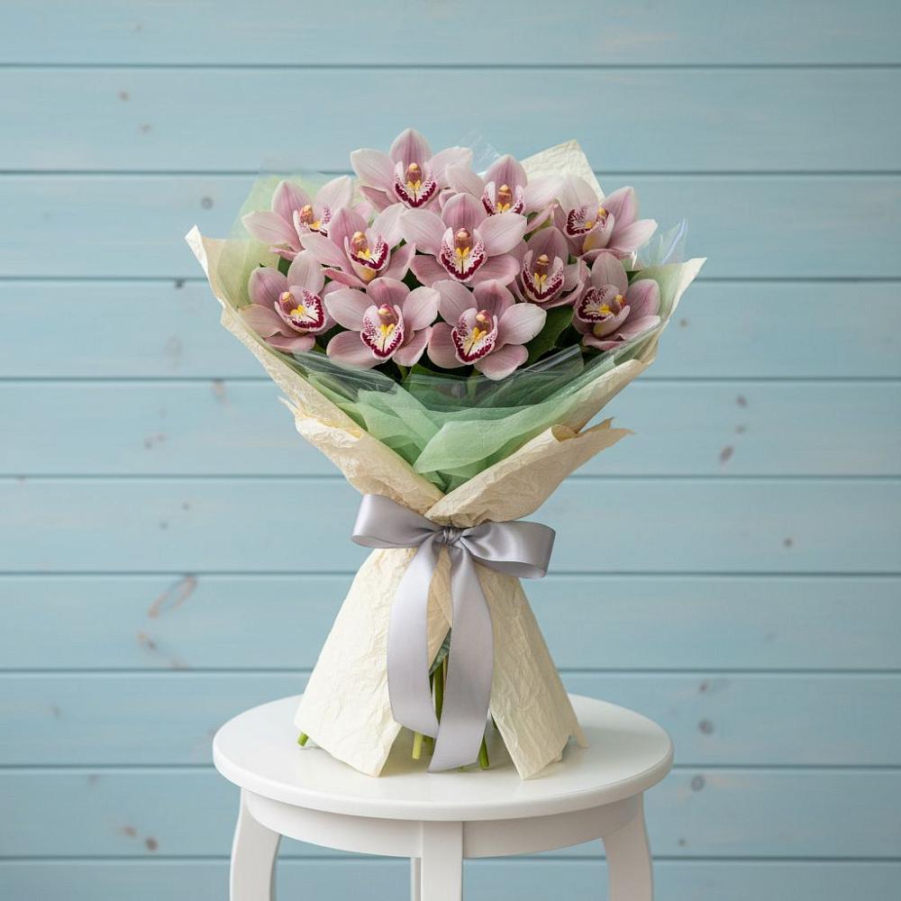 Букет цветов из: Орхидеи и Розы в Алексеевка Уфимский район