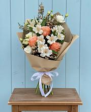 Букет цветов из:  Альстромерии, Лизиантусы, Розы и Хризантемы в Алексеевка Уфимский район