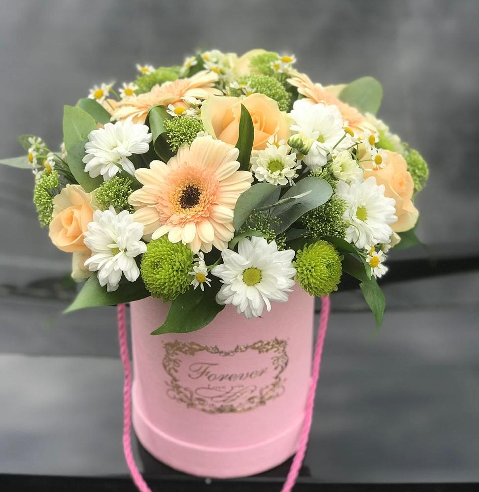 Цветочная композиция из Розы, Герберы и Хризантемы в шляпной коробке в Алексеевка Уфимский район