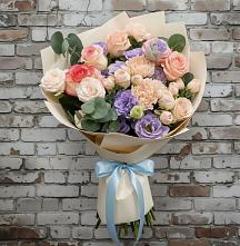 Букет цветов из:  Розы, Лизиантусы и Гвоздики #REPLACE_PRED# Алексеевка Уфимский район