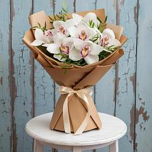 Букет цветов из:  Орхидеи и Розы в Алексеевка Уфимский район