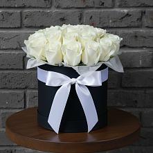 Цветочная композиция из Розы в шляпной коробке в Алексеевка Уфимский район