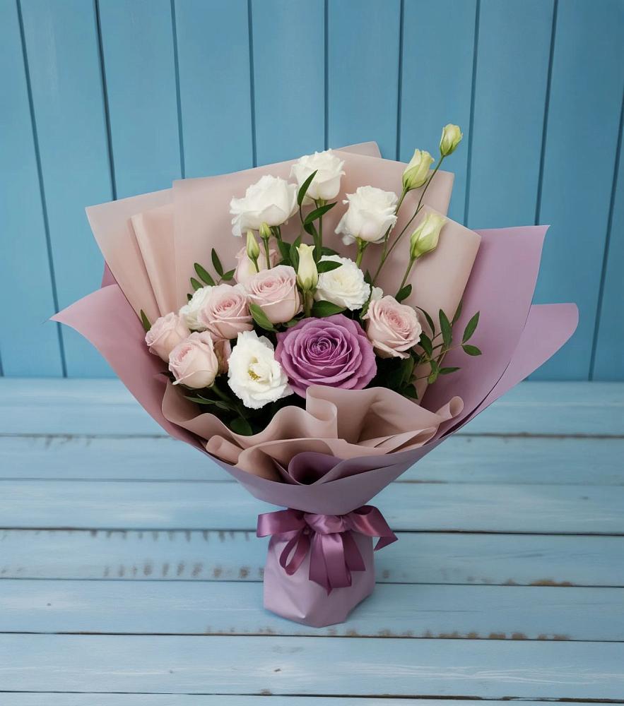 Букет цветов из: Розы и Лизиантусы в Алексеевка Уфимский район