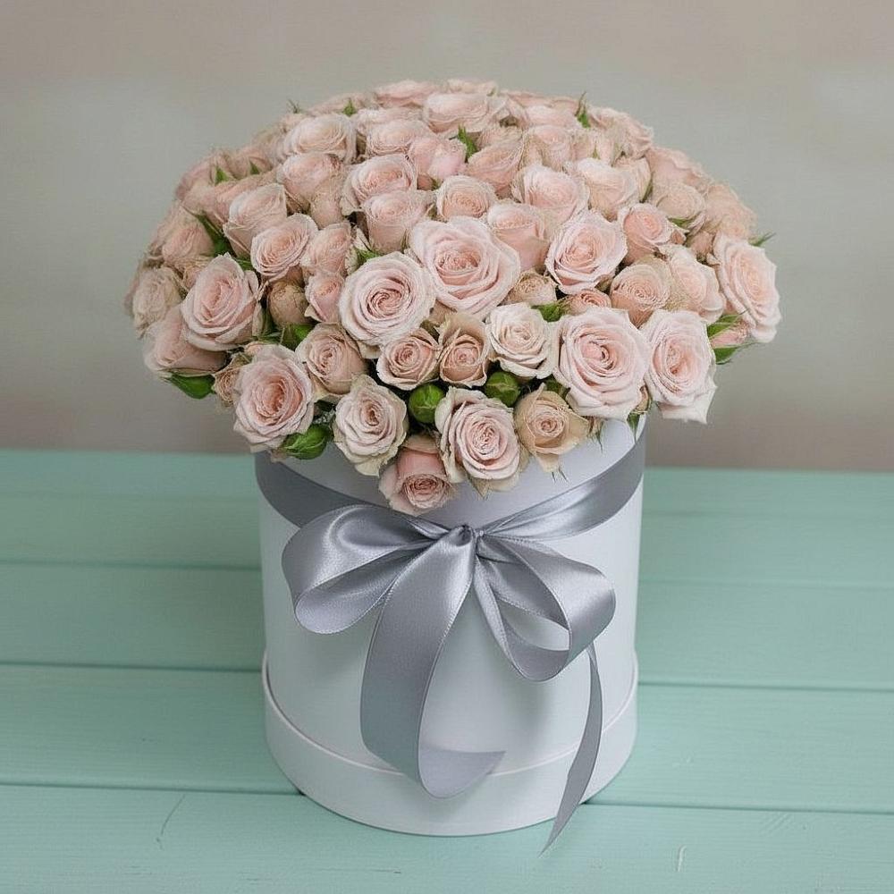 Цветочная композиция из Розы в шляпной коробке в Алексеевка Уфимский район